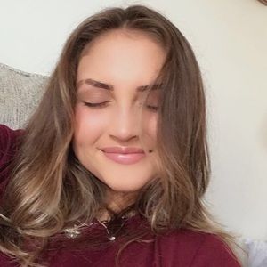 Meet your Posher, Nina